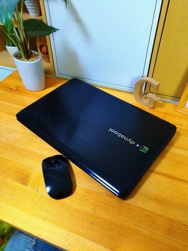 corei7メモリ8Gで大容量1Tの超高性能dynabook♪　4コア8スレッド！　極美品！　ブルーレイ対応☆　　かっこいいベルベッティブラック☆　最新Windows10　64Bit　TOSHIBA　東芝　　DVDドライブ　黒　15.6インチ　ノートパソコン　無線LAN　Wi-Fi対応　ゲーミングPC　テンキー＆ウェブカメラ内蔵　マウス付き