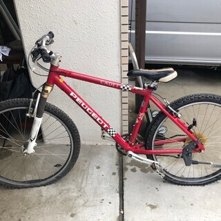 取引中 700×28c 【CHEVROLET】クロスバイク 6段変速 ワインレッド