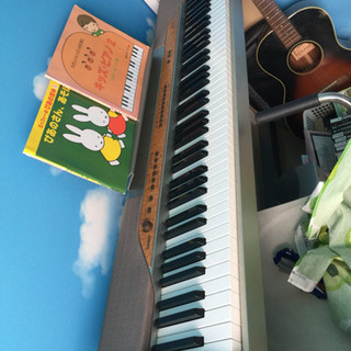 カシオ電子ピアノPX-110