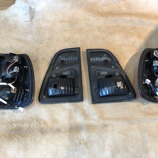 ランクル 100系 ESDEPO テールランプ フィニッシャー LED 左右 中古 札幌発 ランクル 100系 ESDEPO テールランプ フィニッシャー LED 左右 中古 札幌発