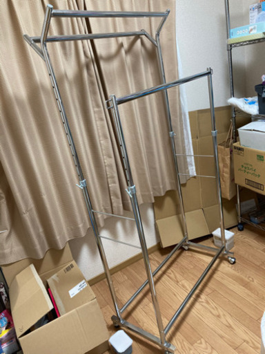 最終値下げハンガーラック　パイプ　トリプル