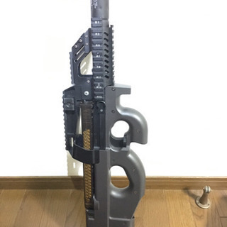 東京マルイ p90TR、箱付き 電動ガン サバゲー