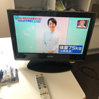 東芝　REGZA 液晶カラーテレビ　