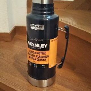 スタンレー
クラシックボトル 1.9L 水筒