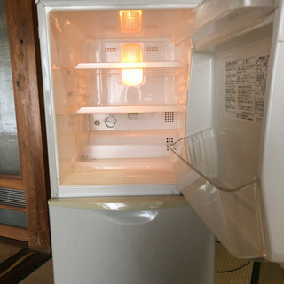 まだまだ使える冷蔵庫です！