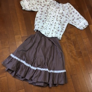 【美品】pageboy 花柄ブラウス　ロングスカート&半袖　M ...