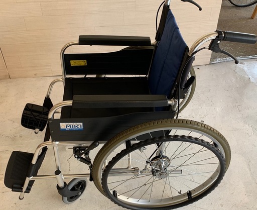 【名古屋市】自走式車いす(美品)