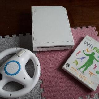 Wii本体　Wii Fit Plus