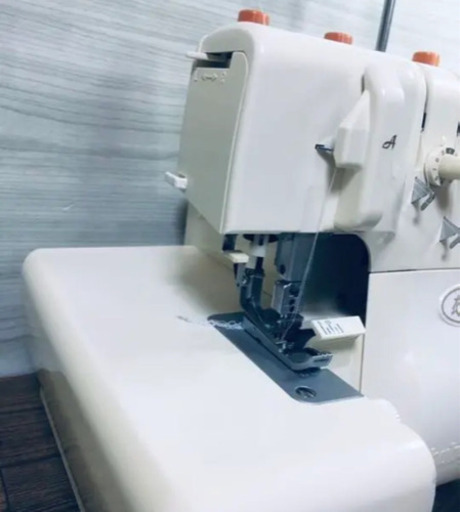 お取引中です。ロックミシン4本糸 衣縫人 整備済み JUKI | loja