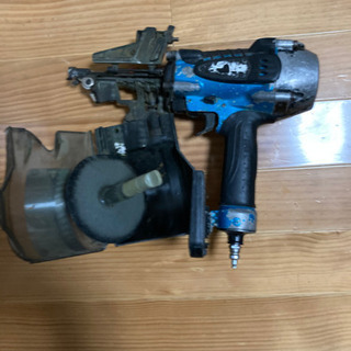 マキタ高圧釘打ち機 AN930H