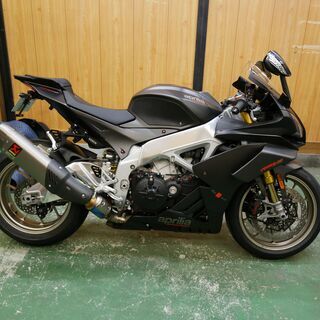 2019年モデル　RSV4　1100　ファクトリー　1700キロ　女性オーナー　メーカー保証R３年７月まで　車検R４年７月まで
