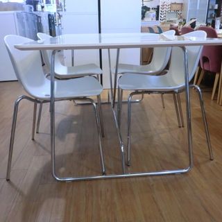 【中古品】自社配送＆設置可能　Calligaris（カリガリス）ダイニングテーブル & Chloe(クロエ) チェア ダイニング5点セット