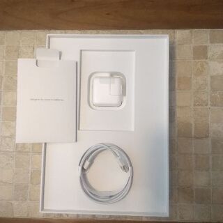 iPad Air Wi-Fi 64GB〔整備済製品〕Apple 保証期間〔令和