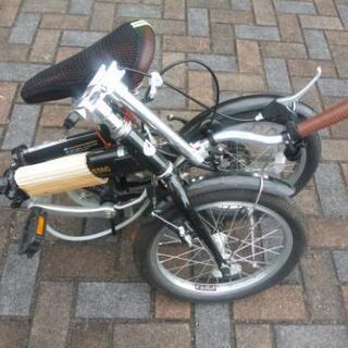 折り畳み自転車🚲軽量(推定重さ10㎏以下)