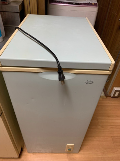 冷凍庫　値段下げました