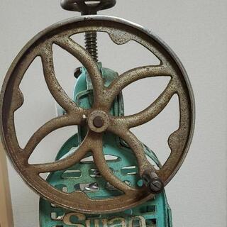 【さらっさらなかき氷】スワン　かき氷器　手動　手回し　レトロ　アンティーク