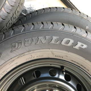 ★新品のタイヤ★新車外し、ホイールキャップ付き