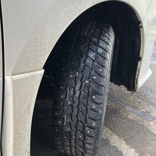 🌟最終値下げ美品🌟2013年スパイクタイヤ　ヴォクシー　セレナ　195 65r15