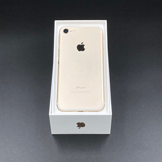 【連休中受け渡し限定】Apple iPhone 7 Gold 1...