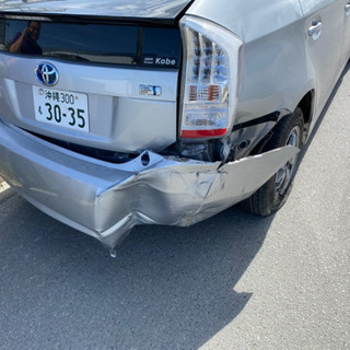 プリウス事故車ジャンク売ります