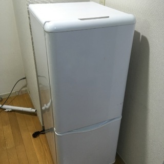 冷蔵庫　150L 2012年 清掃済み　1〜2人暮らしに