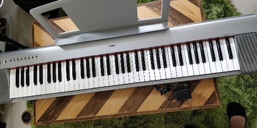 ヤマハ　キーボード Piaggero 10000円