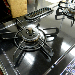 ►LPガス ガステーブル 2017年製 幅59cm パロマ ガスコンロ 右強火 IC-N86B-R 水無し 片面焼 ☆ PayPay(ペイペイ)決済可能 ☆ 札幌市 北区 屯田