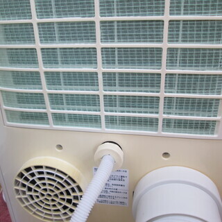 トヨトミ ルームエアコン TAD-22FW 2015年製 中古品