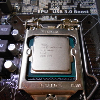 LGA1150 CPU Intel Core i7-4790 中...
