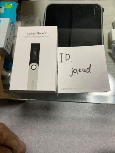 暗号通貨ハードウォレット Ledger Nano S 開封だけの未使用品