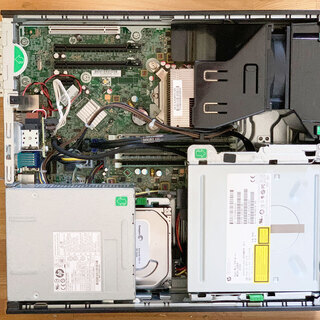中古　HP z210 sff ワークステーションと19インチモニターのセット
