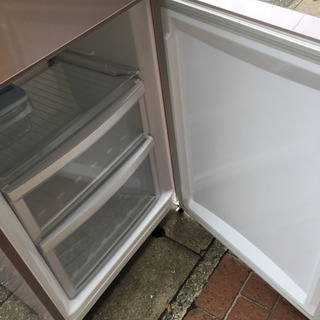 2015年製 MITSUBISHI 256L冷蔵庫 MR-HD26Y-P 三菱