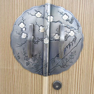 札幌発 加茂桐たんす 加茂桐箪笥協同組合謹製 伝統工芸士 小林雄蔵作 光保刃 12段収納 桐タンス 和箪笥 着物 和服 伝統工芸品 家具