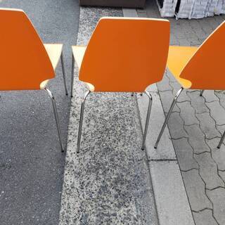 3脚セット Ikea イケア Vilmar ダイニングチェア 椅子 オレンジ お洒落 店舗 民泊 ホテル 引取り可 大阪守口市 中古 Shampoo 鶴見緑地の椅子の中古あげます 譲ります ジモティーで不用品の処分