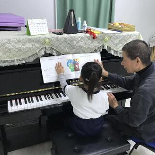 横浜中華芸術学校 ピアノ教室