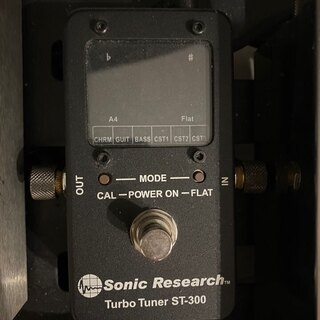 Sonic Research ST-200 ペダルチューナー