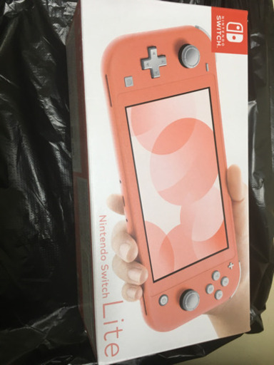 Switchライト　コーラルピンク新品未開封