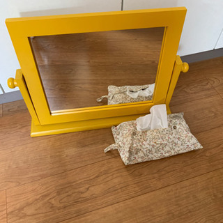 黄色の鏡