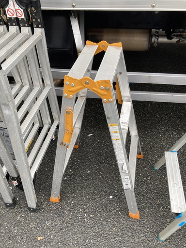 アルインコ MW-15M マスターステップ 脚立等 国産メーカー4個セット アルインコ MW-15M マスターステップ 脚立等 国産メーカー4個セット