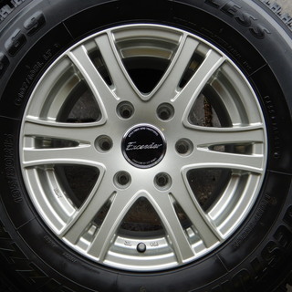 Ｅｘｃｅｅｄｅｒ　１５インチ　スタッドレス　ハイエース、レジアスエース