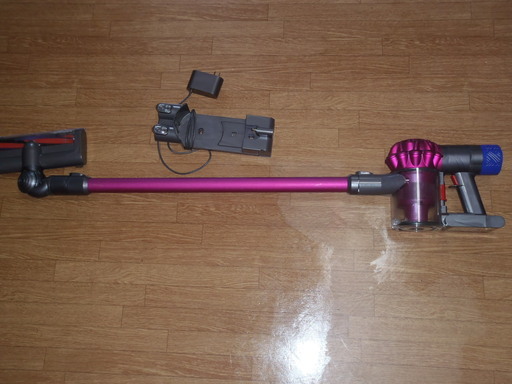 dyson v6 motorhead+ コードレスクリーナー SV07 ピンク 動作確認済み 充電器付き