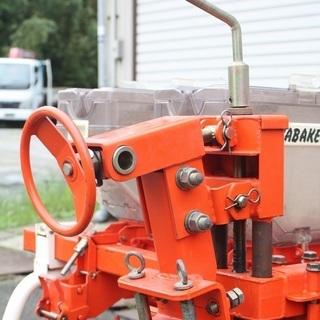 SOLD OUT】サン機工 施肥播種機 さばける号 麦 キャスター付【農機具で