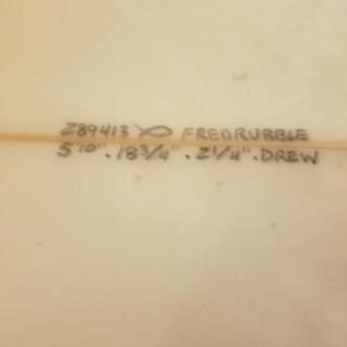 サーフボード 5\'10\'\' アルメリック フィン&ハードケース付き