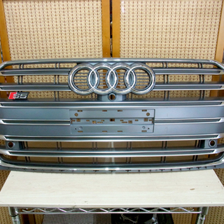 アウディ S5 純正フロントグリル 8W6 853 651 AT　リアナンバーベース 8W6 807 285 AE