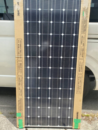 パナソニック　太陽光パネル　210w 2013年製　4枚