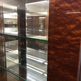 バーズアイメープル材使用のコレクションボード