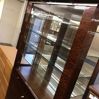 バーズアイメープル材使用のコレクションボード