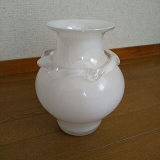 陶器の花瓶
