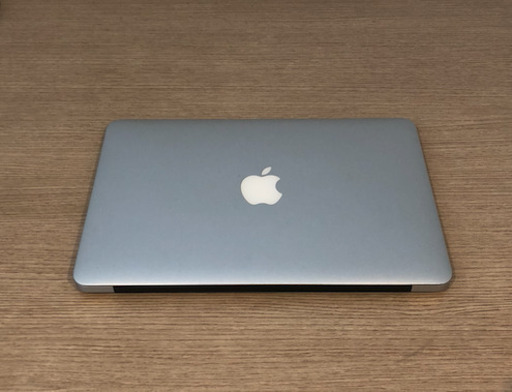 MacBook Air 11インチ mid2012