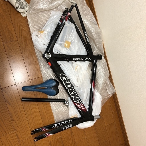 ジャイアント　TCRAEROフレーム